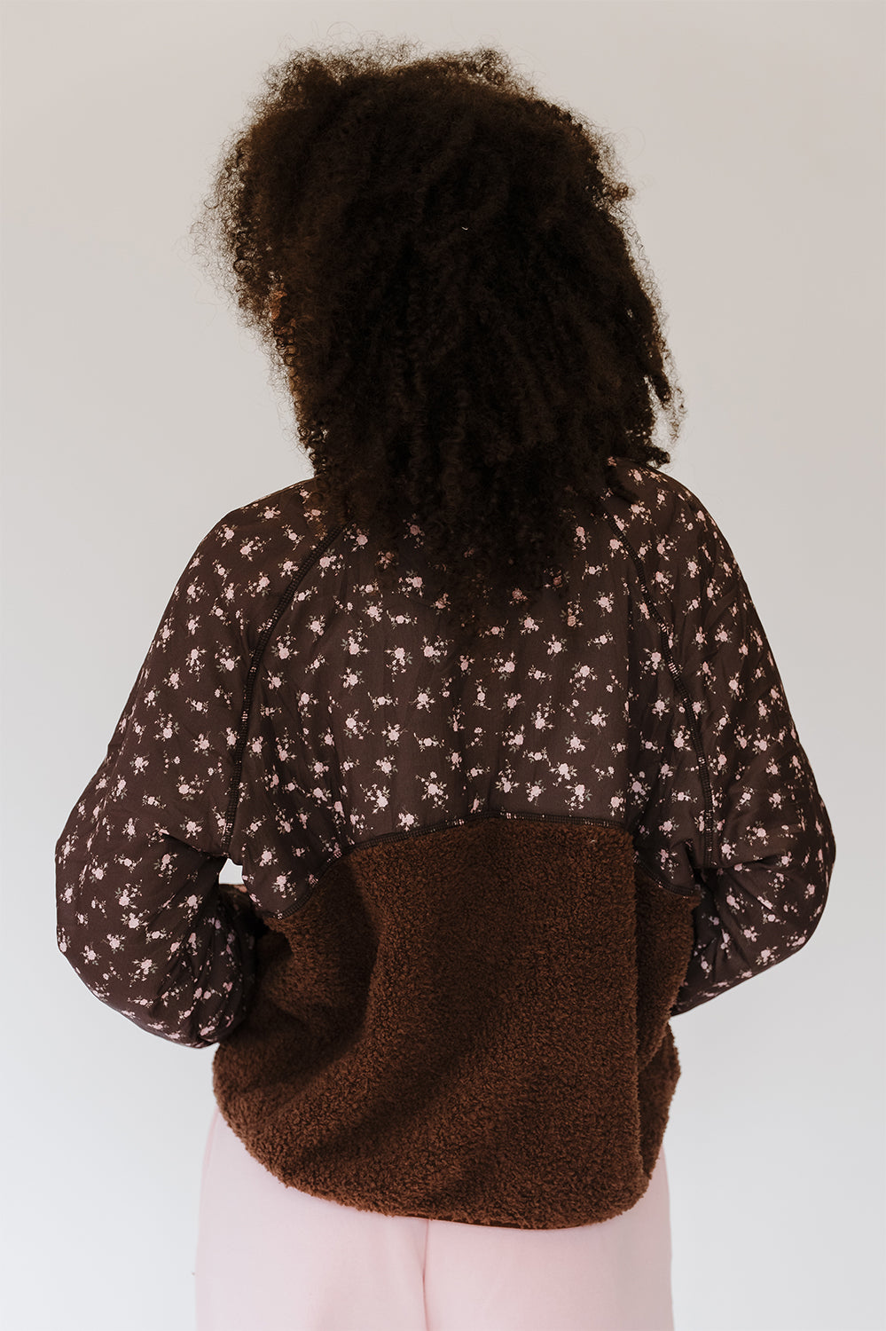 Back of the Cocoa Blush Macie Sherpa in brown floral and sherpa. The Happy Camp3r